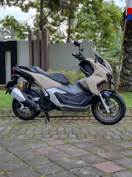 Honda ADV 160 ABS Keyless Thn 2024 Cream Nopol N Odo 1rb Koko Motor