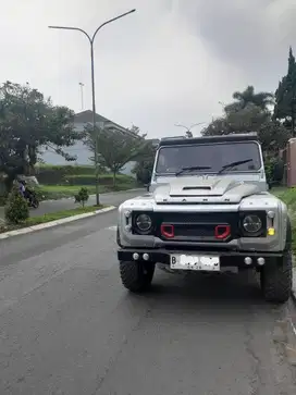 Land Rover Defender 110 TDI tahun 1991
