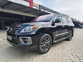 LEXUS LX570 FSPORT FACELIFT AT 2016 BLACK ON BLACK SUPER CONDITION