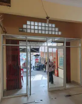 Pintu kaca sliding door lipat aluminium