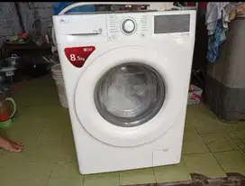 Jual mesin cuci LG 8 kg murah.