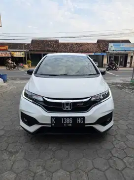 HONDA JAZZ RS MATIC TAHUN 2020
