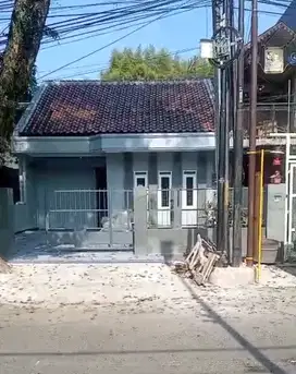 Disewa rumah baru renov sayap Riau Bandung