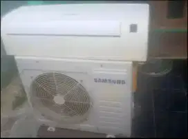 AC Samsung 1/2 PK berfungsi dengan baik dan dingin