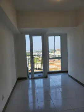 Disewakan unit apartmen lantai 11.