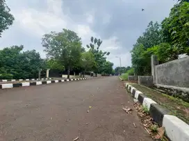 Dekat Rumah Sakit Permata Cibubur  . Terima SHM Pecah Per Unit.