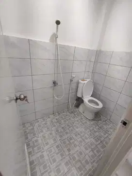 Disewakan rumah poris rapi kosong 35jt