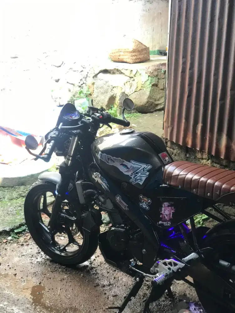 Vixion Custom Caferacer Lengkap Plat Panjang