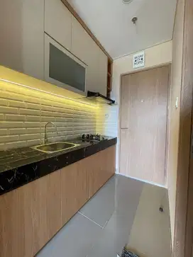 Dijual cepat apartemen full furnish new belum pernah di tingali