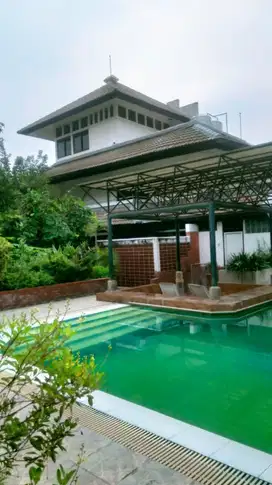 Djual Rumah Mewah komersial Kupang Baru barat Strategis Siap Huni