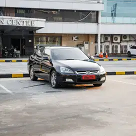 Honda Accord 2.4 VTIL 2006 hitam automatic