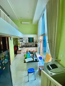 Disewakan Semi Office Soho Residences Type Ebony Central Park, Jakarta