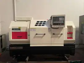 Mesin CNC Bubut