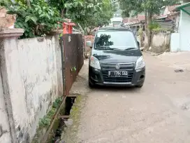 Rumah 13...rumah jelek/sederhana dan 3 buah kontrakan