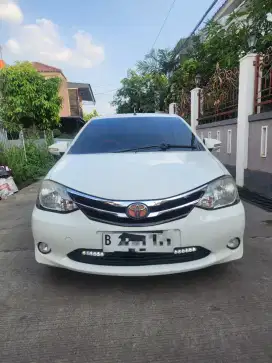 Etios Valco 1.2 E MT