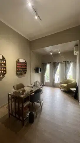 RUMAH INDAH TERAWAT SELANGKAH KE RAYA MERR