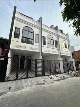 Rumah 3Lantai Tanjung Duren, Jakarta Barat