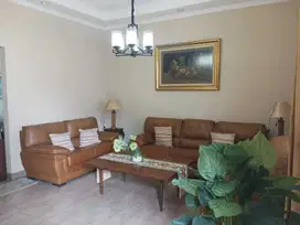 Rumah Desain Modern Lokasi Tebet di Jual