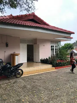 DIJUAL CEPAT RUMAH HARGA BAWAH NJOP PINGGIR JALAN RAYA JL. AGUNG RAYA