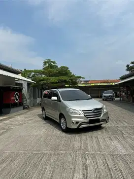 Forsale innova 2.5 V 2014