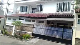 Jual Cepat Rumah Kemanggisan Lokasi Strategis Bebas Banjir