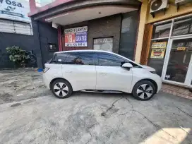 DIJUAL WULING CLOUD EV MILK TEA