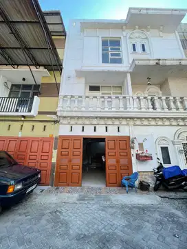 Komplek Golden Palace Jalan Bhayangkara Bersih Terawat