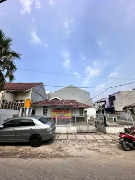 Rumah Strategis Dekat Pasar Rawalumbu – Cocok untuk Usaha, LT 255m²
