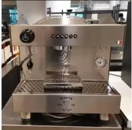 Di jual mesin kopi espreso merk bezera b2016