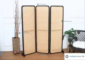 Stella Sketsel Penyekat Ruangan Rotan Kayu | Natural Rattan Divider