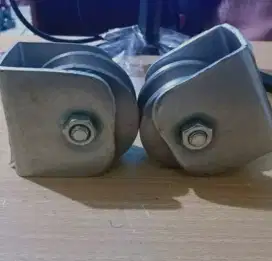 Roda pagar besi