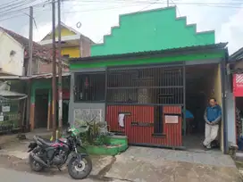 Rumah Kel Bulusari Kec Tarokan Kab Kediri