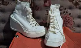 Sepatu converse