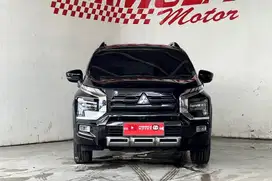Mitsubishi Xpander Cross Premium AT 2023 Hitam