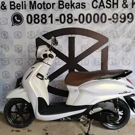 Yamaha Grand filano lux hybrid