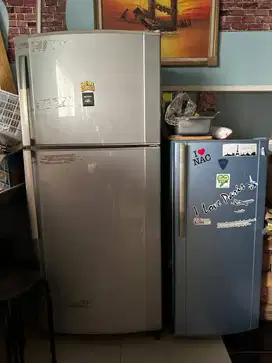 Dijual cepat Kulkas Besar & Kecil