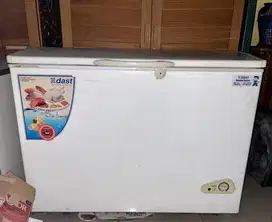 Dijual Freezer bekas