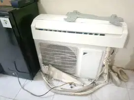 AC Daikin 1 1/2 PK