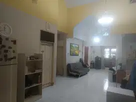 Disewakan Rumah Taman Surya Ukuran 8x18 Siap Huni Lokasi Sangat Bagus