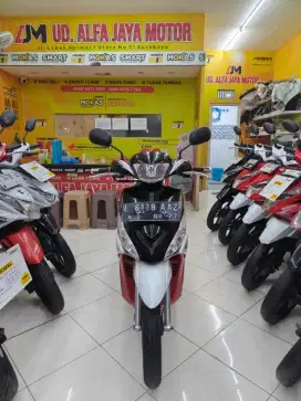 Harga Terjangkau ^ Yamaha Mio J th 2012