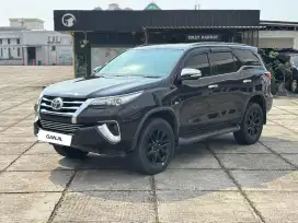 FORTUNER SRZ AT 2016 BENSIN HITAM