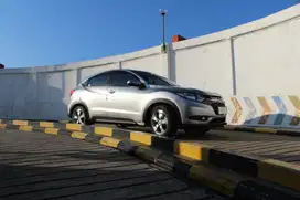 [TDP 5JT] Honda HRV 1.5 E CVT 2018 FLOATING