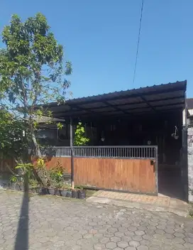 Rumah di BTN Royal Gunung Sari