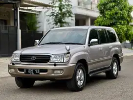 RARE!!LAND CRUISER 4.2 VX LIMITED SOLAR AT 2000 SIAP PAKAI