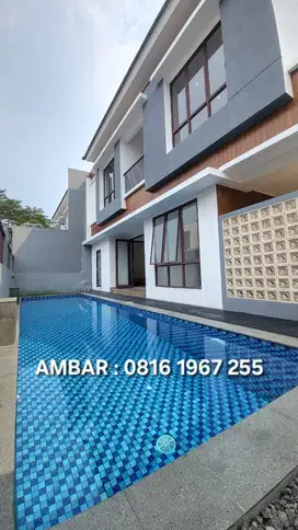 16225 Rumah mewah dengan kolam renang di Discovery siap huni