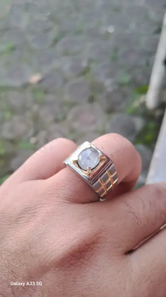 White blue safir ceylon