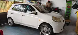 Nissan March 2011 Bensin