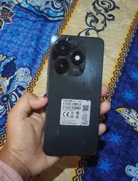 Tecno spark 20c ram 4+4/128!.