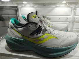 Sepatu running saucony
