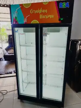 Showcase 2 pintu RSA